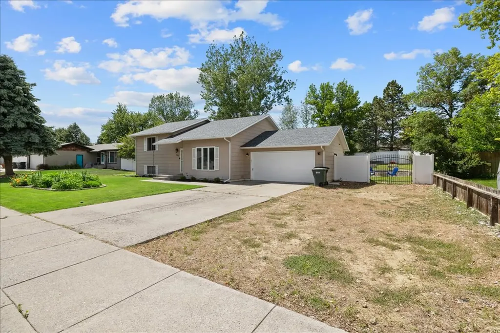 582 Mecca Drive Billings MT 59105