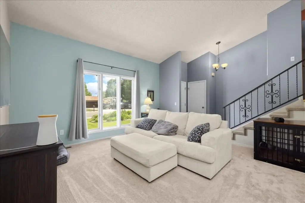 582 Mecca Drive Billings MT 59105