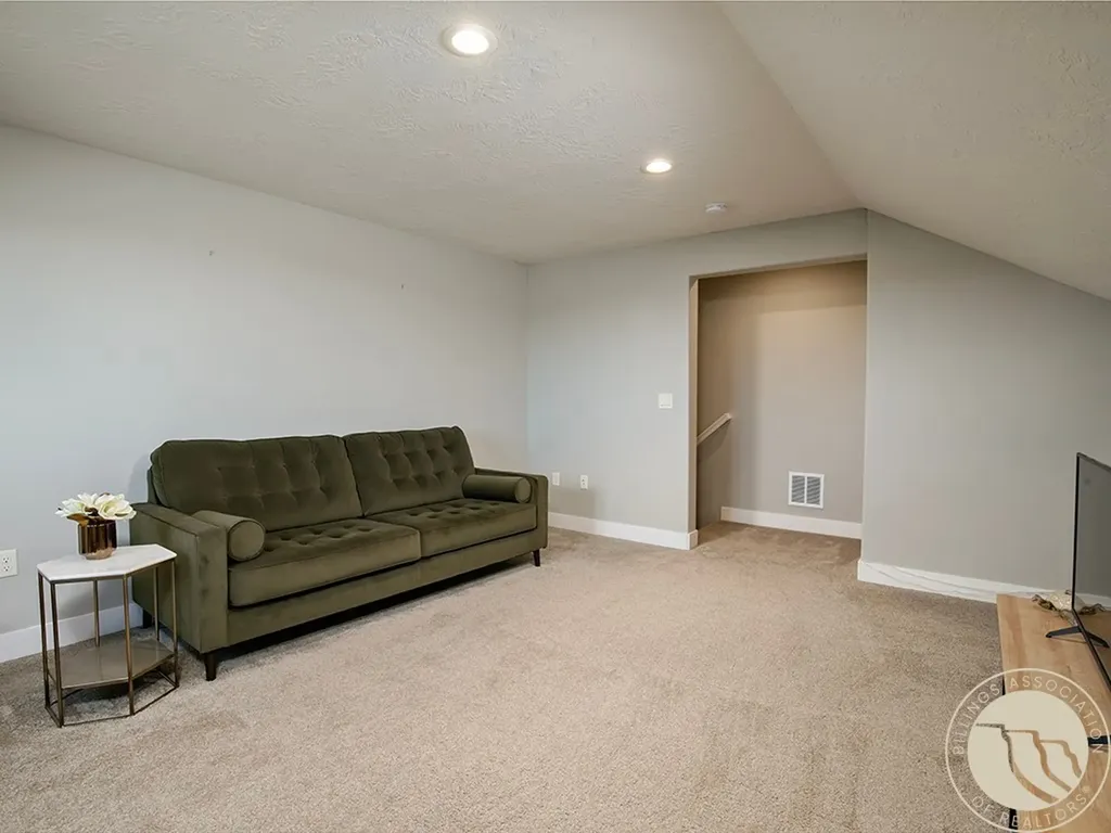 1145 Vineyard Way Billings MT 59106