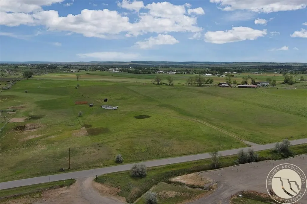 5905 Larimer Lane Billings MT 59105