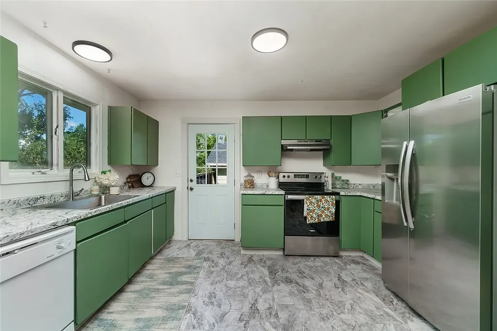 702 W Maryland Lane Laurel MT 59044