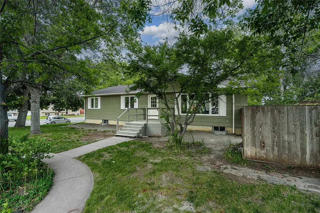 702 W Maryland Lane Laurel MT 59044