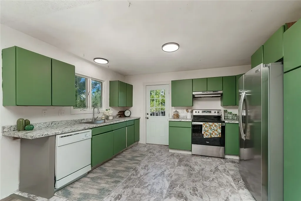 702 W Maryland Lane Laurel MT 59044