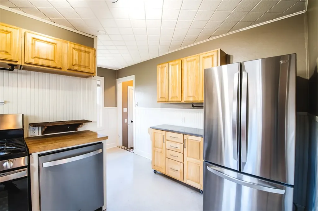 317 S Adams Avenue Red Lodge MT 59068