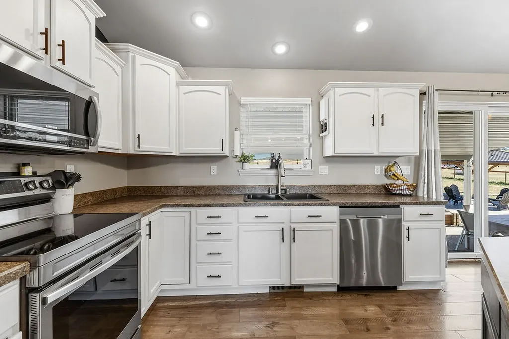 1605 Timber Wolf Trail Laurel MT 59044