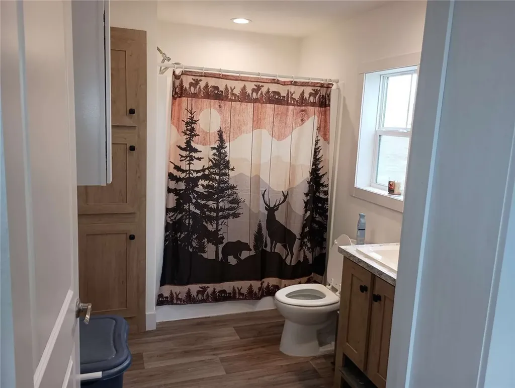 1387 Meeteetse Trail Belfry MT 59008