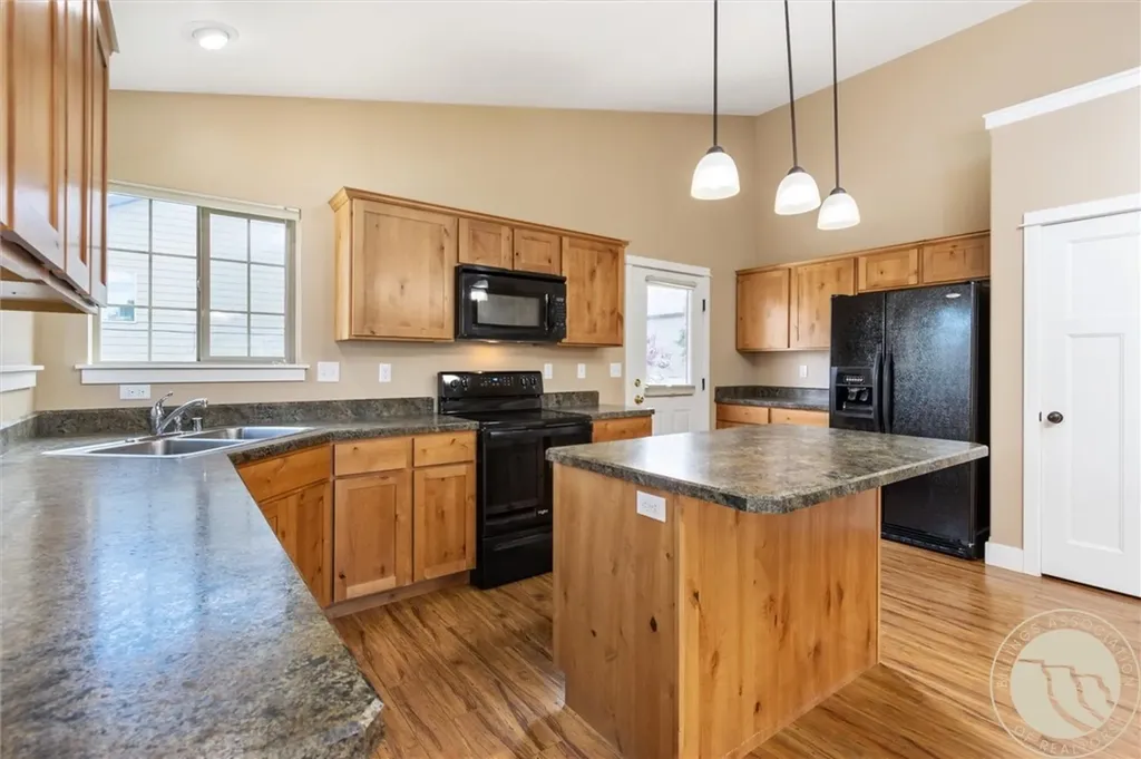 5816 Red Berry Trail Billings MT 59106