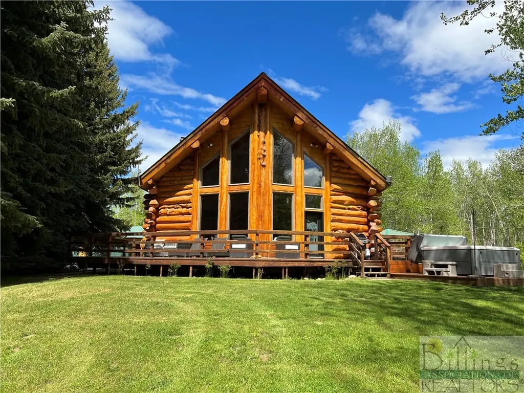7680 Us Highway 212 Roberts MT 59070