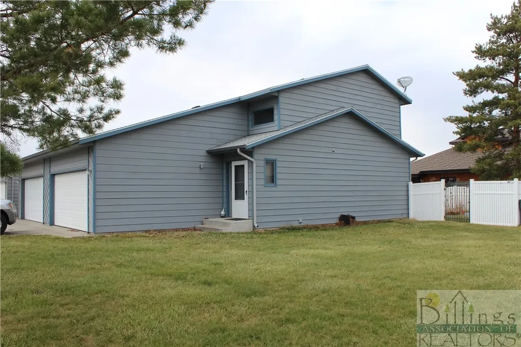 3253 Banff Billings MT 59102