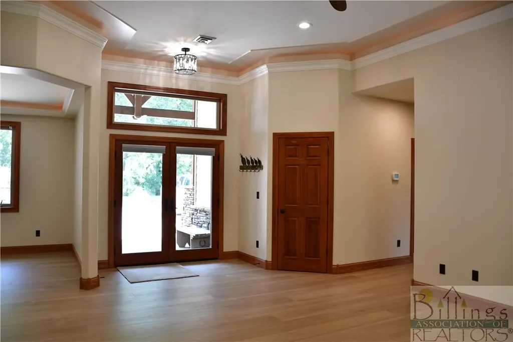 581 River Bend Road Fort Smith MT 59075