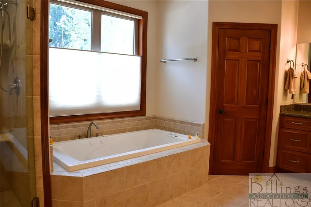 581 River Bend Road Fort Smith MT 59075
