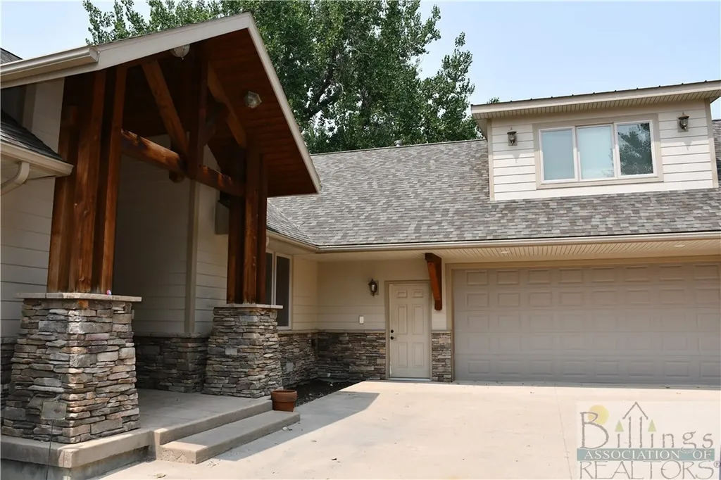 581 River Bend Road Fort Smith MT 59075