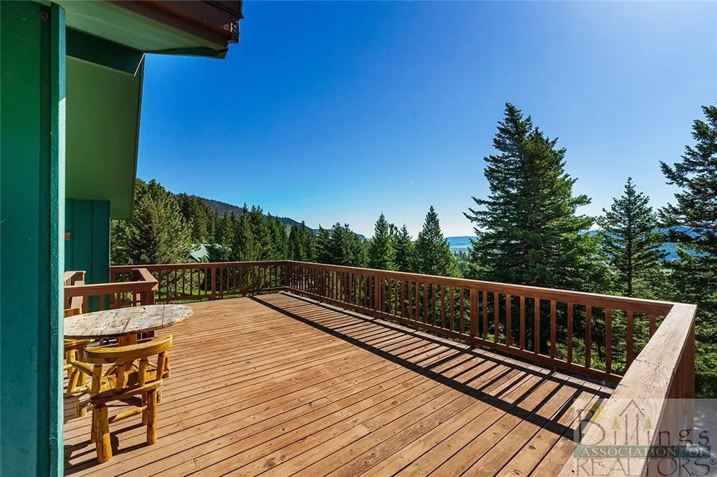 8 Forest Trail Nye MT 59061