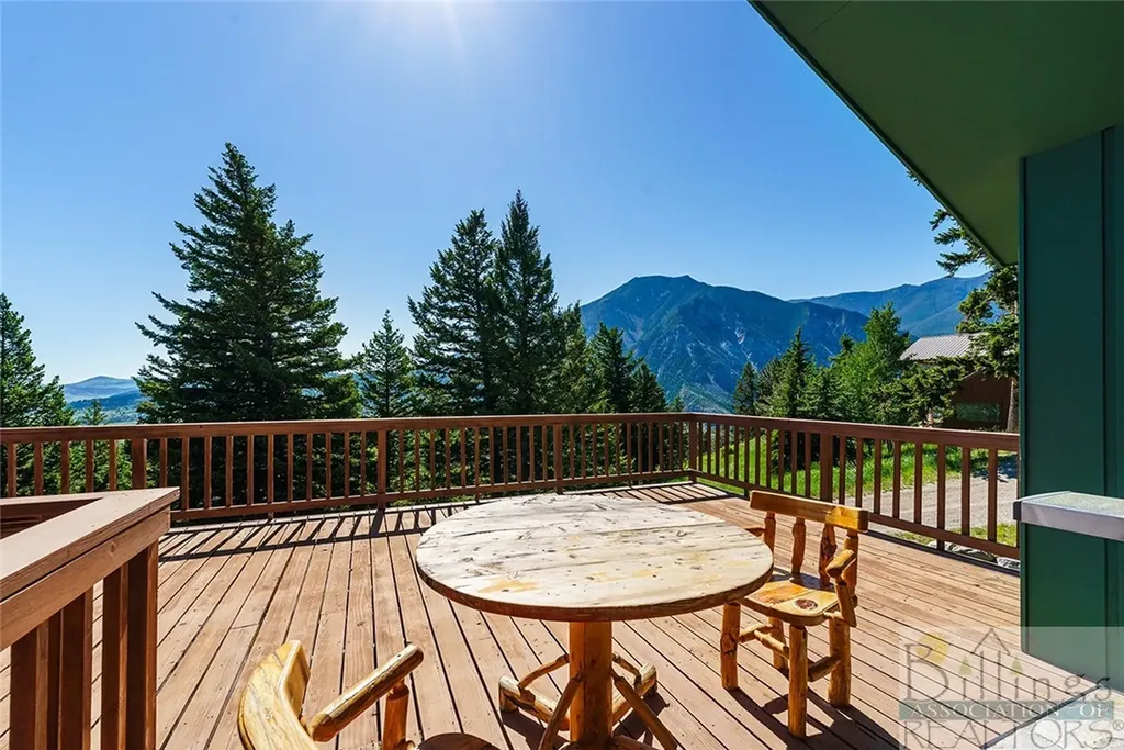 8 Forest Trail Nye MT 59061