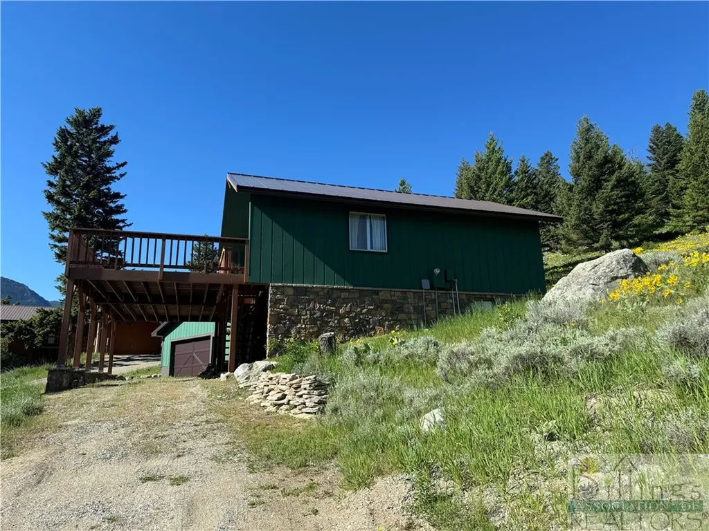 8 Forest Trail Nye MT 59061