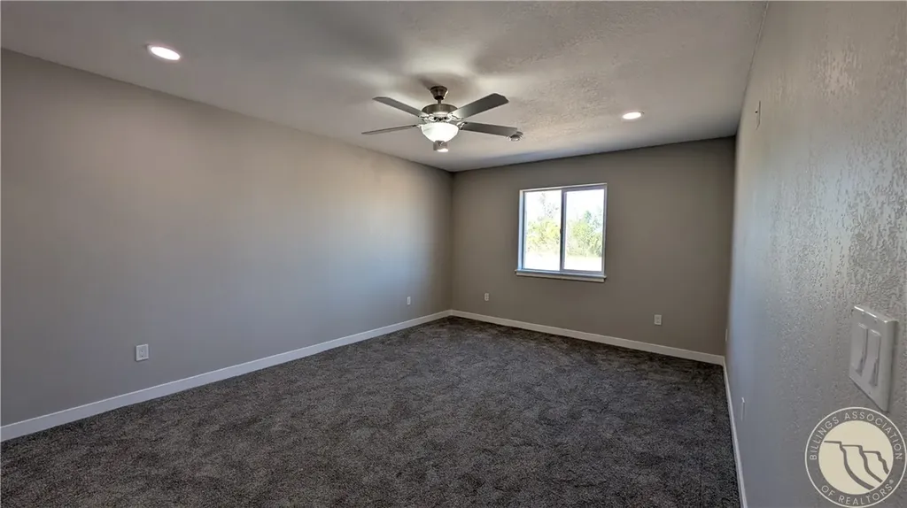 197 Knott Loop Bainville MT 59212