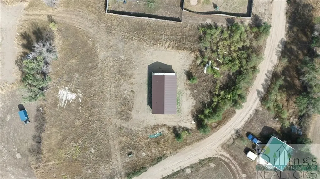 197 Knott Loop Bainville MT 59212