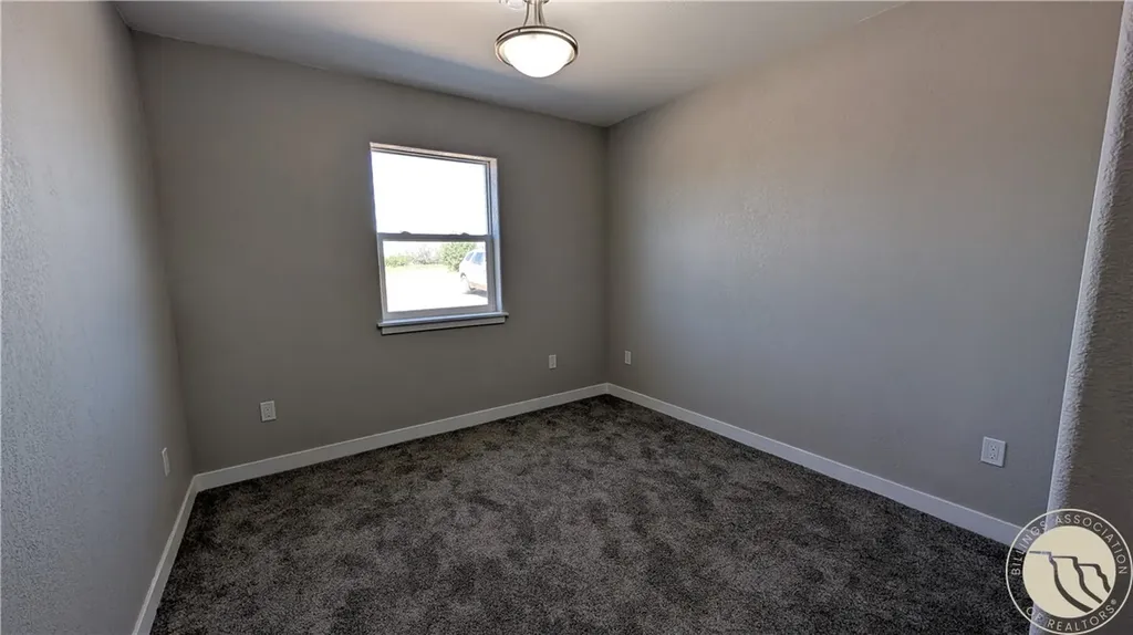 197 Knott Loop Bainville MT 59212