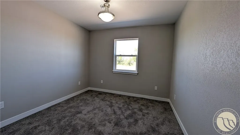 197 Knott Loop Bainville MT 59212