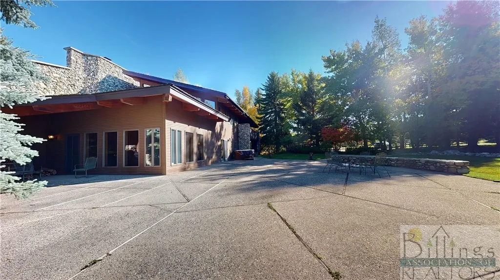 1233 Silver Circle Red Lodge MT 59068