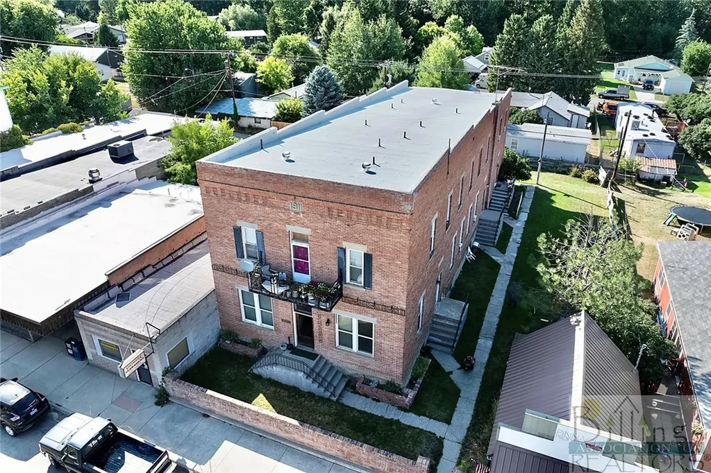 10 S. Woodard Avenue Absarokee MT 59001