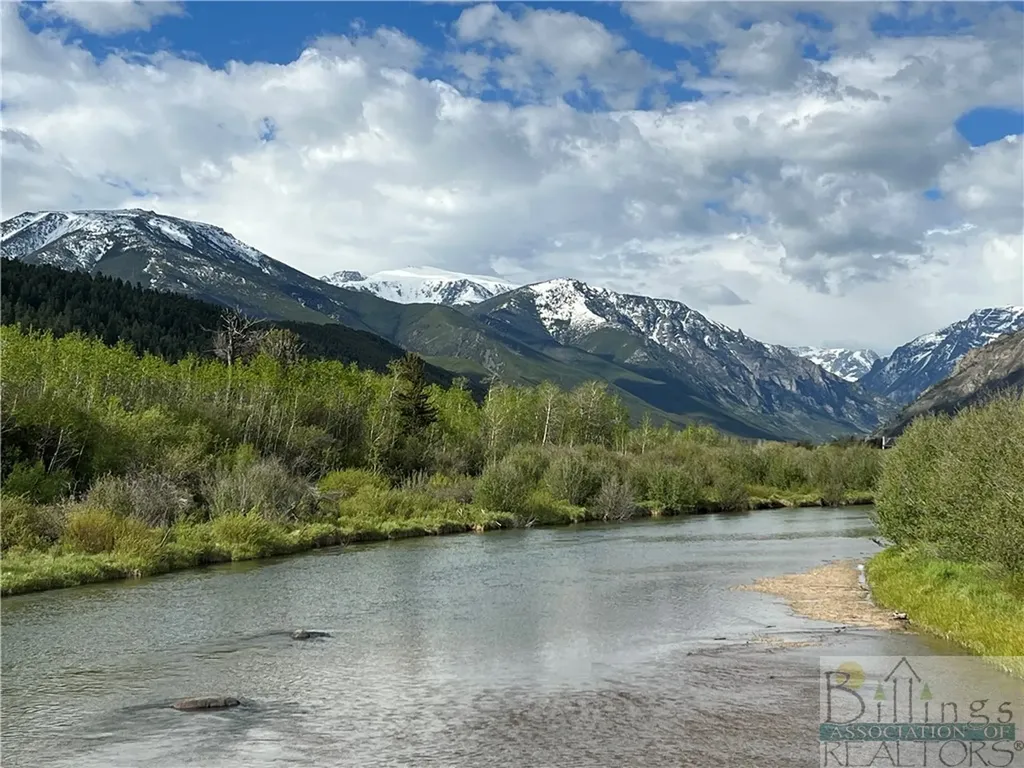 597 East Rosebud Road Roscoe MT 59071