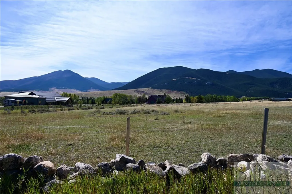 5.3 Acres Palisades Campground Red Lodge MT 59068