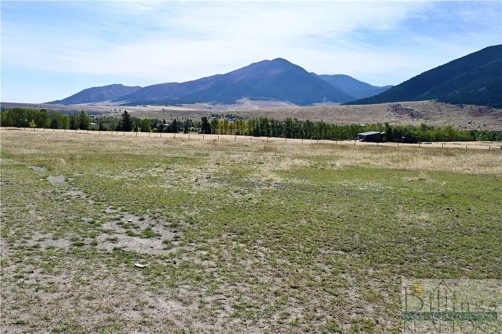 5.3 Acres Palisades Campground Red Lodge MT 59068