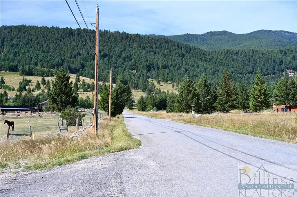 5.3 Acres Palisades Campground Red Lodge MT 59068
