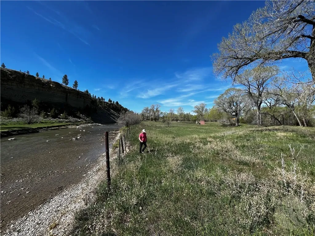 12788 Us Highway 12 Ryegate MT 59074