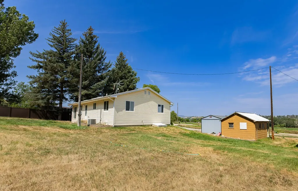 131 Carbonado Road Joliet MT 59041
