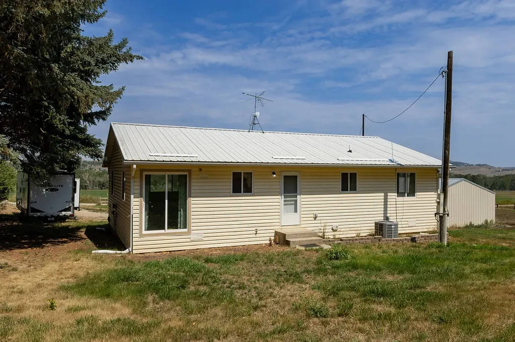 131 Carbonado Road Joliet MT 59041
