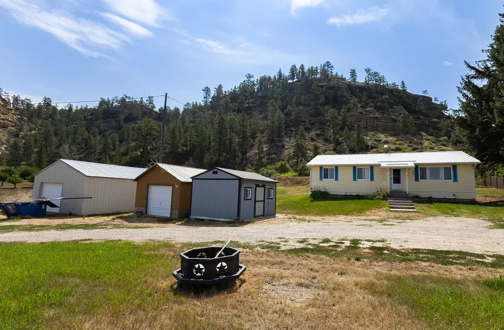 131 Carbonado Road Joliet MT 59041