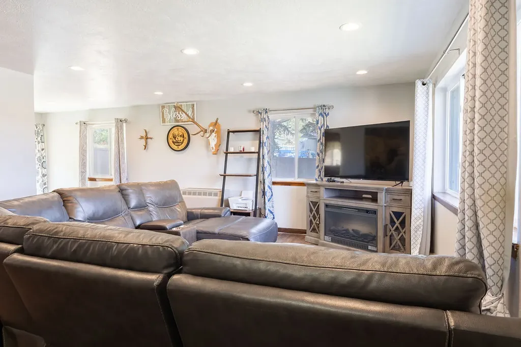131 Carbonado Road Joliet MT 59041
