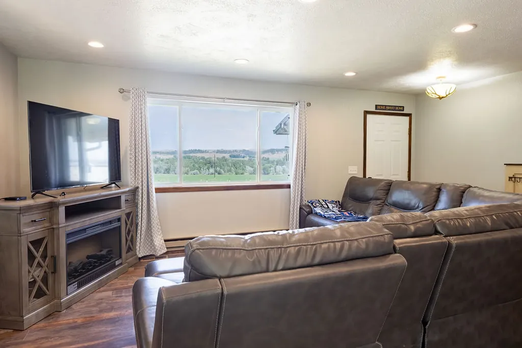 131 Carbonado Road Joliet MT 59041