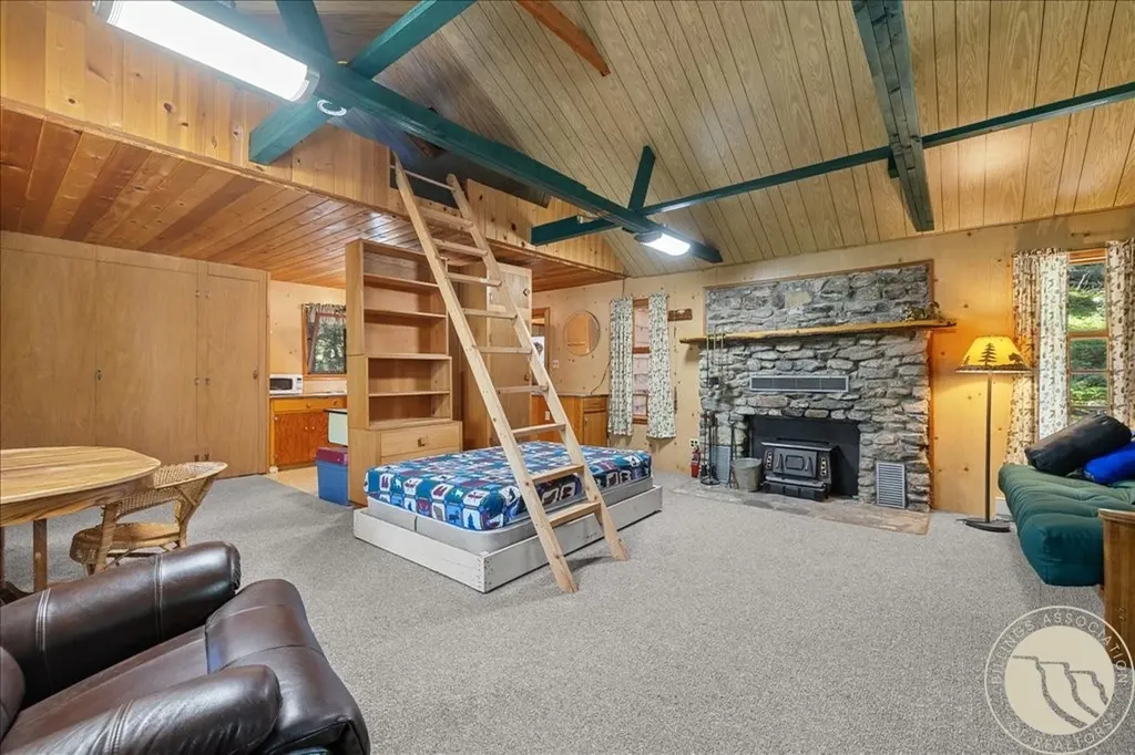 22 Corral Creek Red Lodge MT 59068