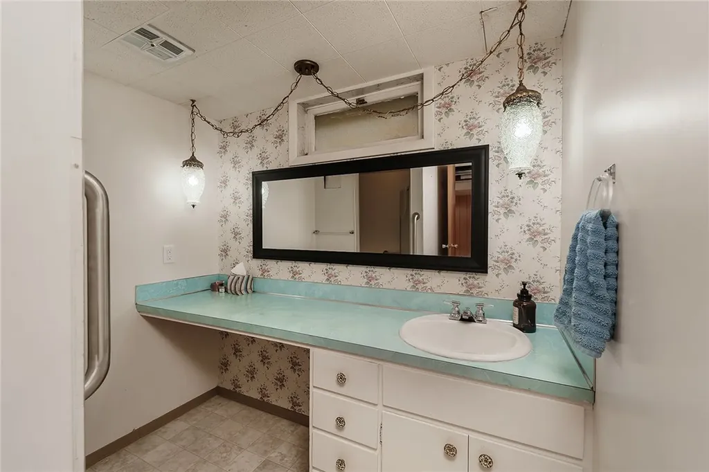 2033 Avenue D Billings MT 59102
