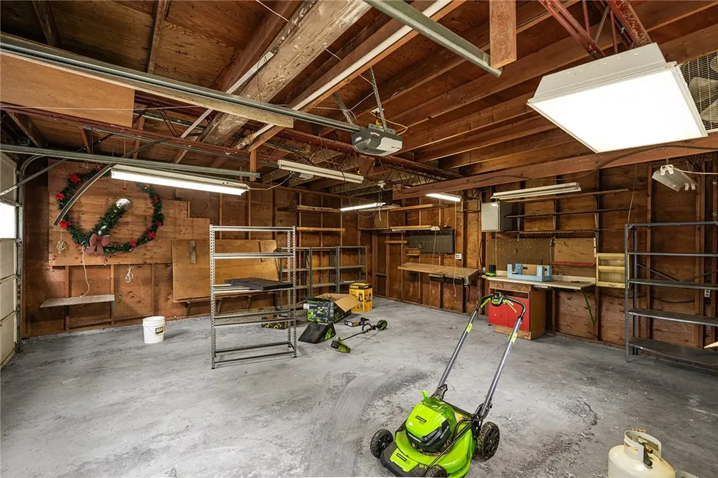 2033 Avenue D Billings MT 59102