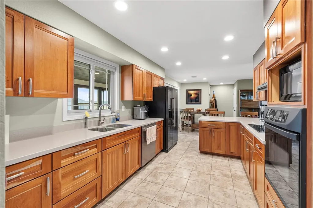 11698 Highway 313 Hardin MT 59034