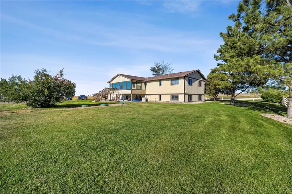 11698 Highway 313 Hardin MT 59034