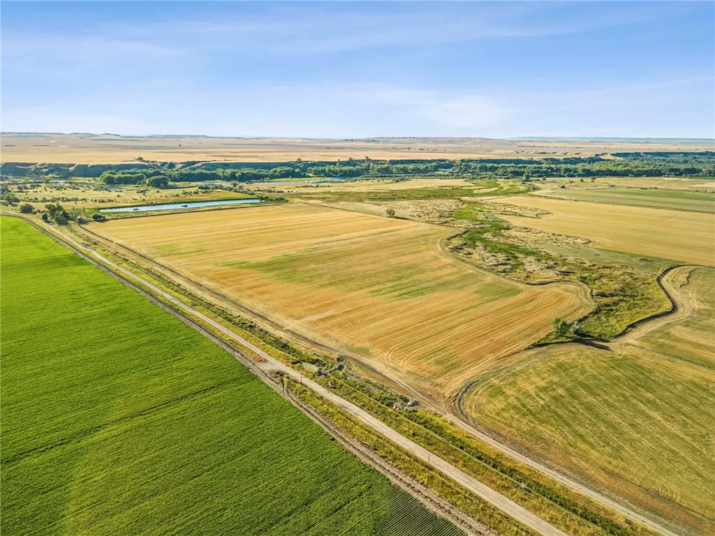 11698 Highway 313 Hardin MT 59034