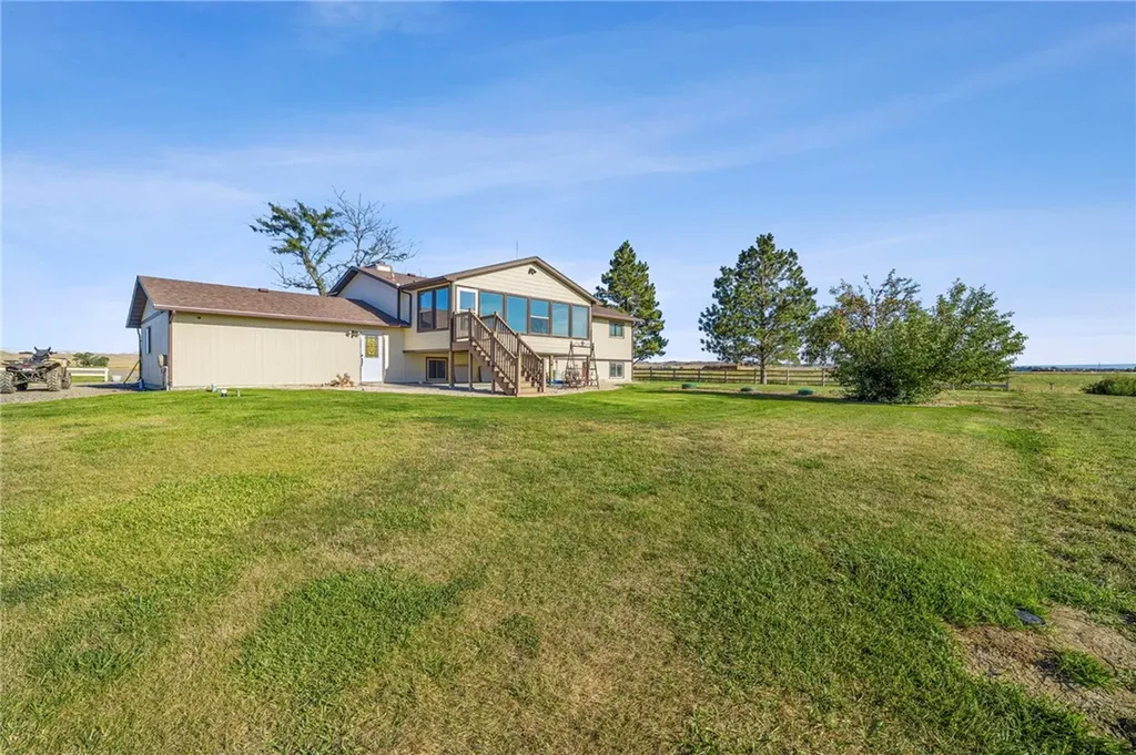 11698 Highway 313 Hardin MT 59034