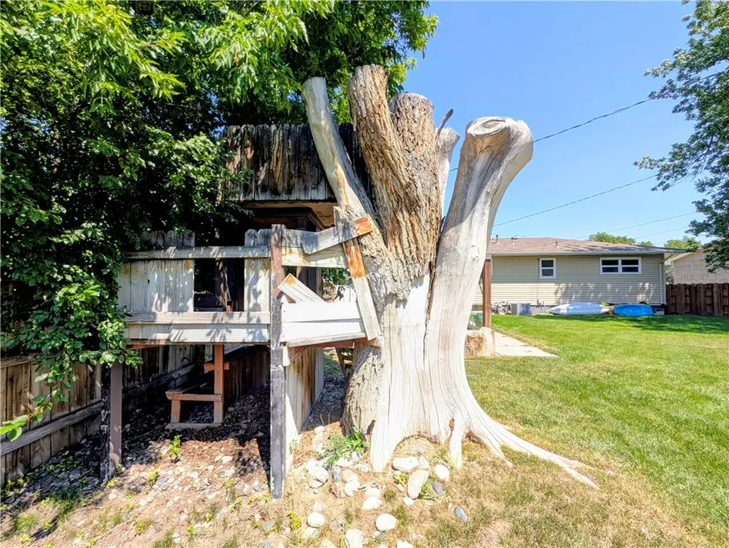 2536 Miles Avenue Billings MT 59102