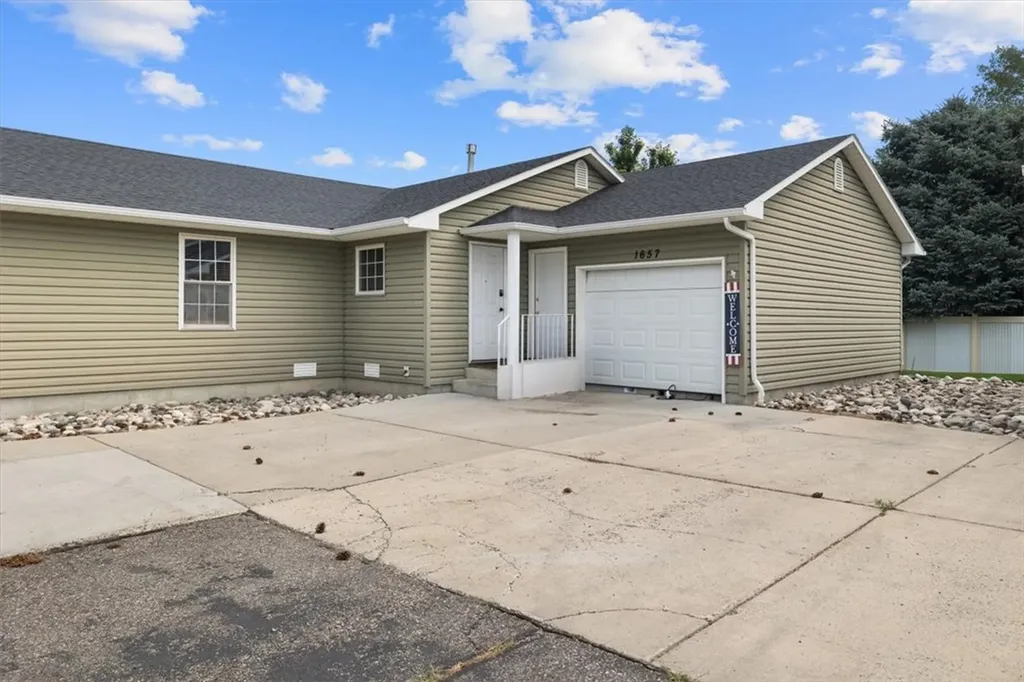 1657 Hawthorne Lane Billings MT 59105