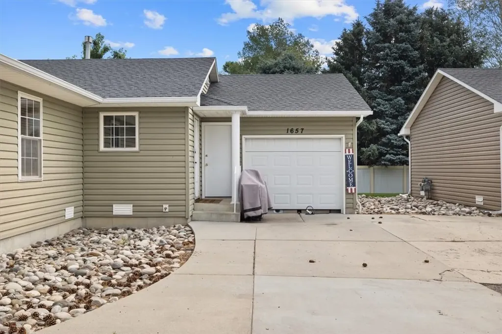 1657 Hawthorne Lane Billings MT 59105