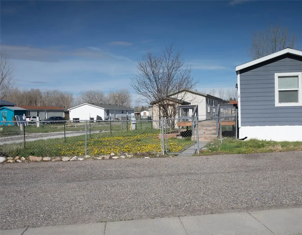 18 Hartland Street Billings MT 59105
