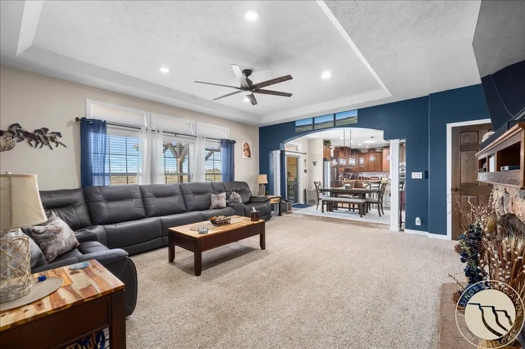 30 Johnson Ridge Road Columbus MT 59019