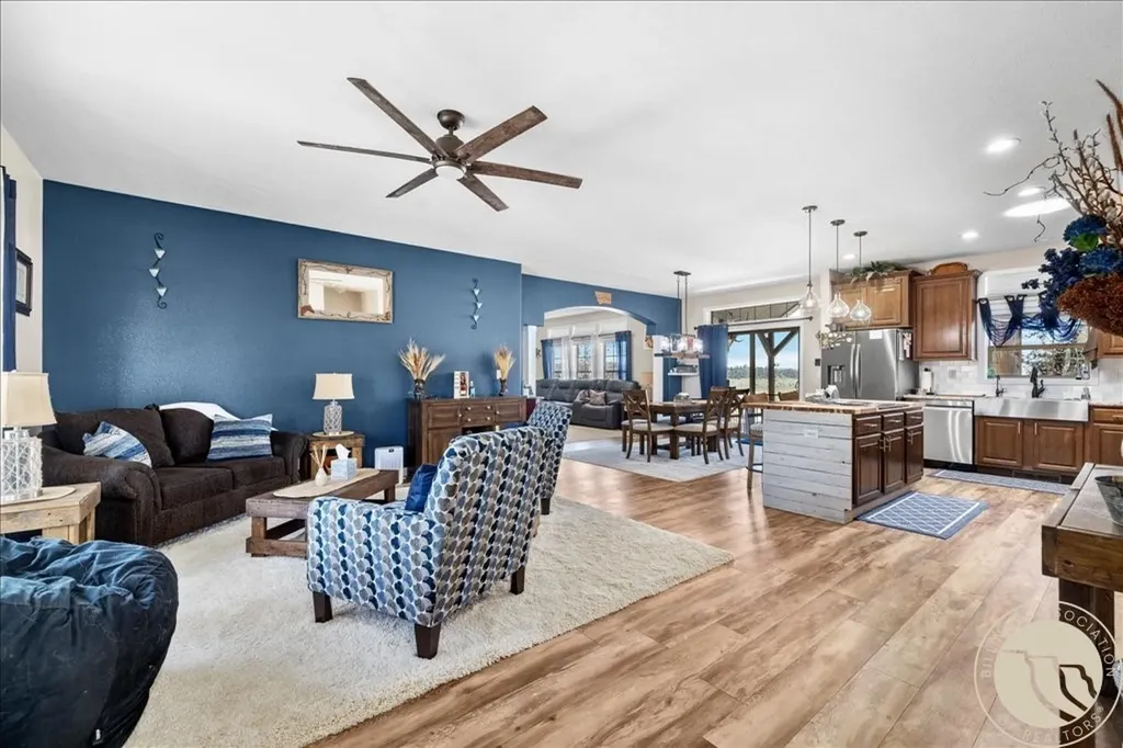 30 Johnson Ridge Road Columbus MT 59019