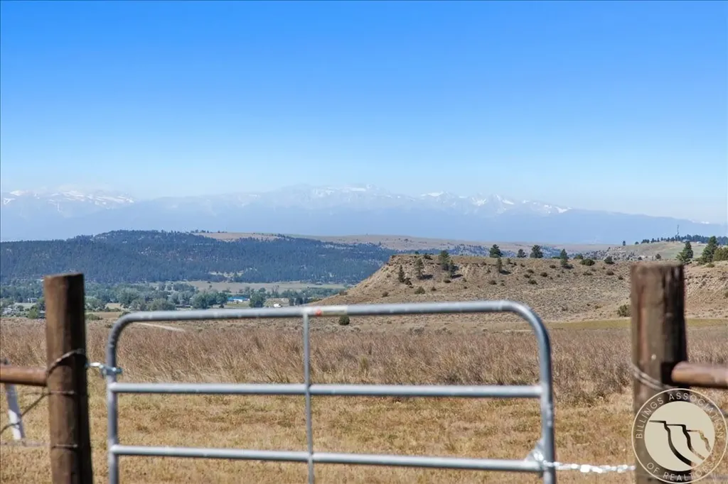 30 Johnson Ridge Road Columbus MT 59019