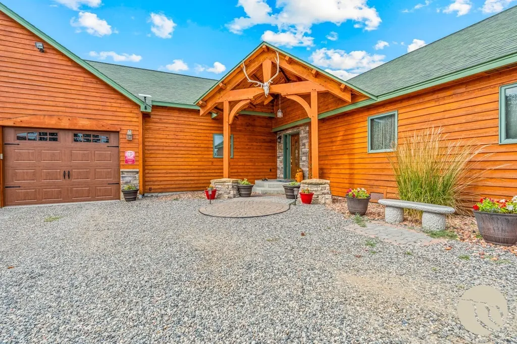 19 Paradise Bluff Columbus MT 59019